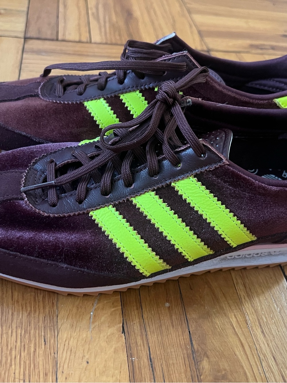 adidas Women’s Velvet SL-72 Sneaker in Burgundy with Neon Yellow Stripes - Picture 7 of 9